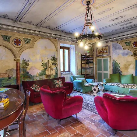 With Pool Pets Welcome! Holiday home